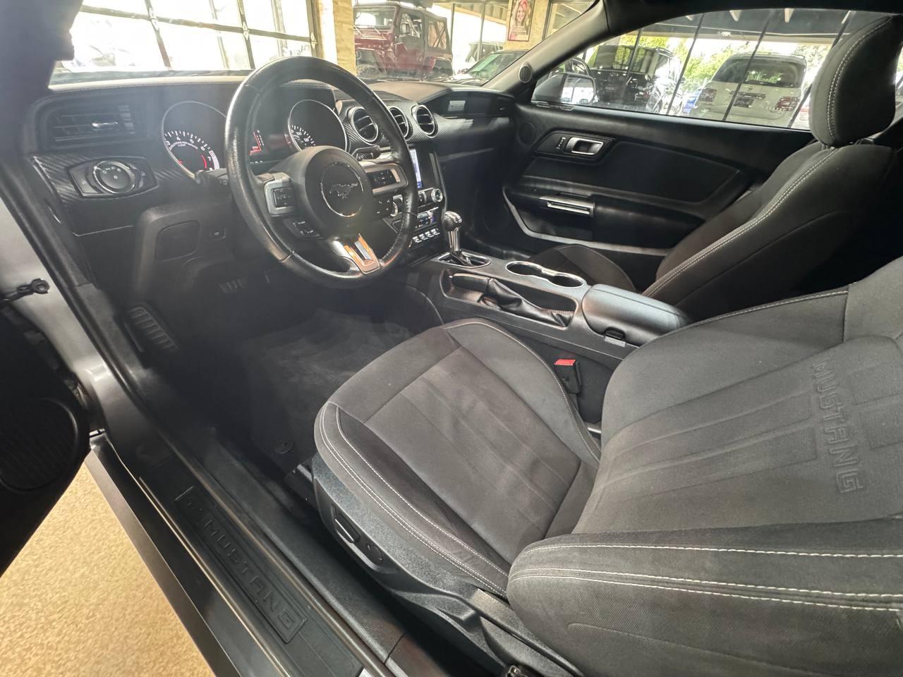 Ford Mustang EcoBoost Fastback 2022