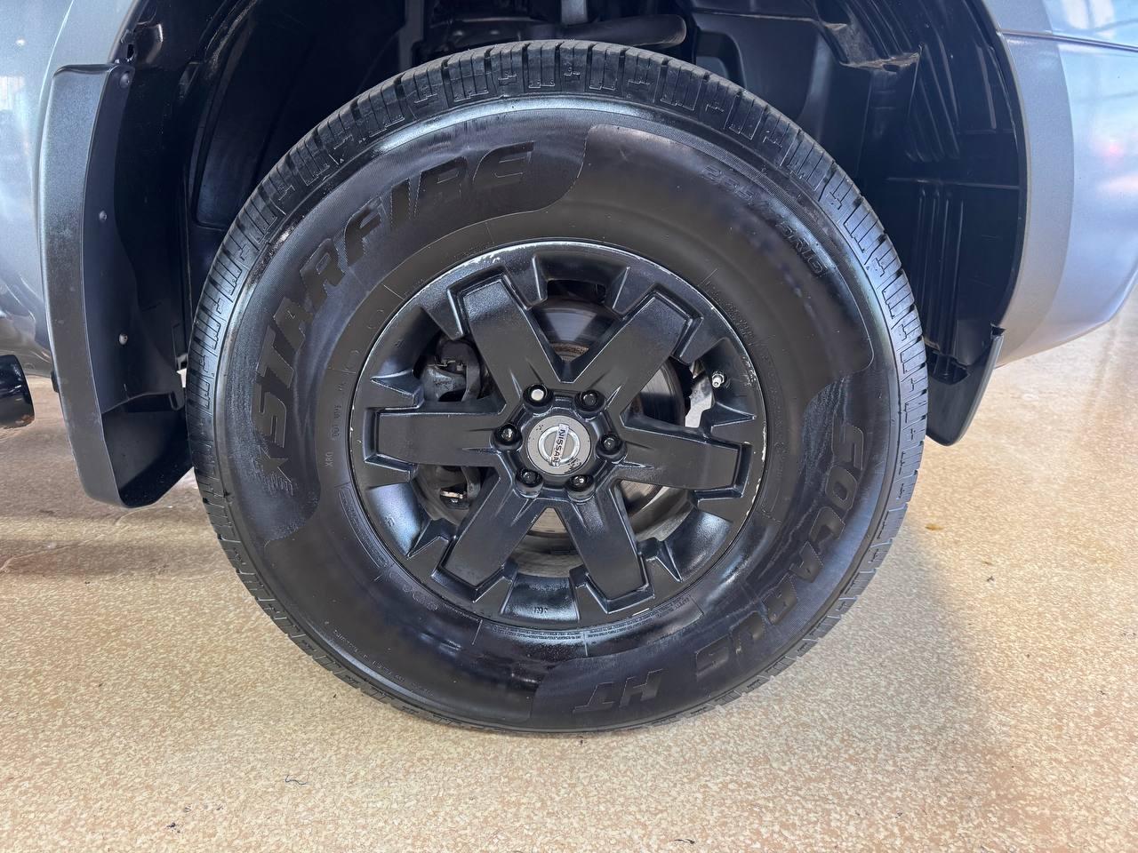 Nissan Frontier 4WD Crew Cab SWB Manual PRO-4X 2016