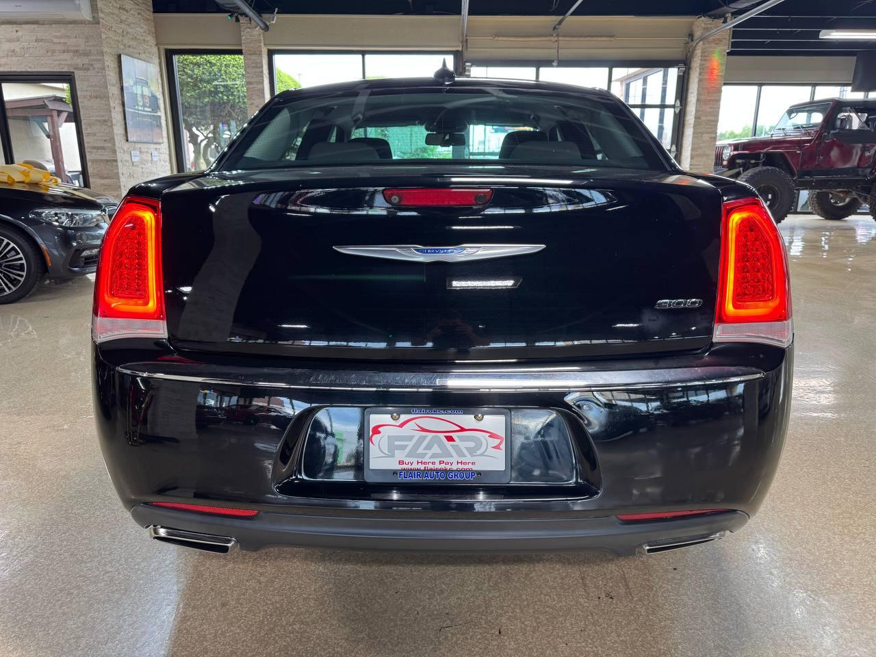 Chrysler 300 Touring RWD 2022