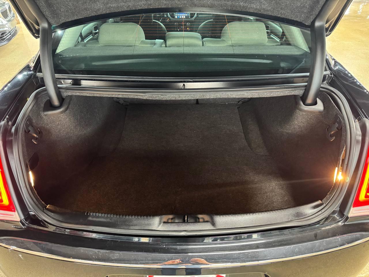 Chrysler 300 Touring RWD 2022