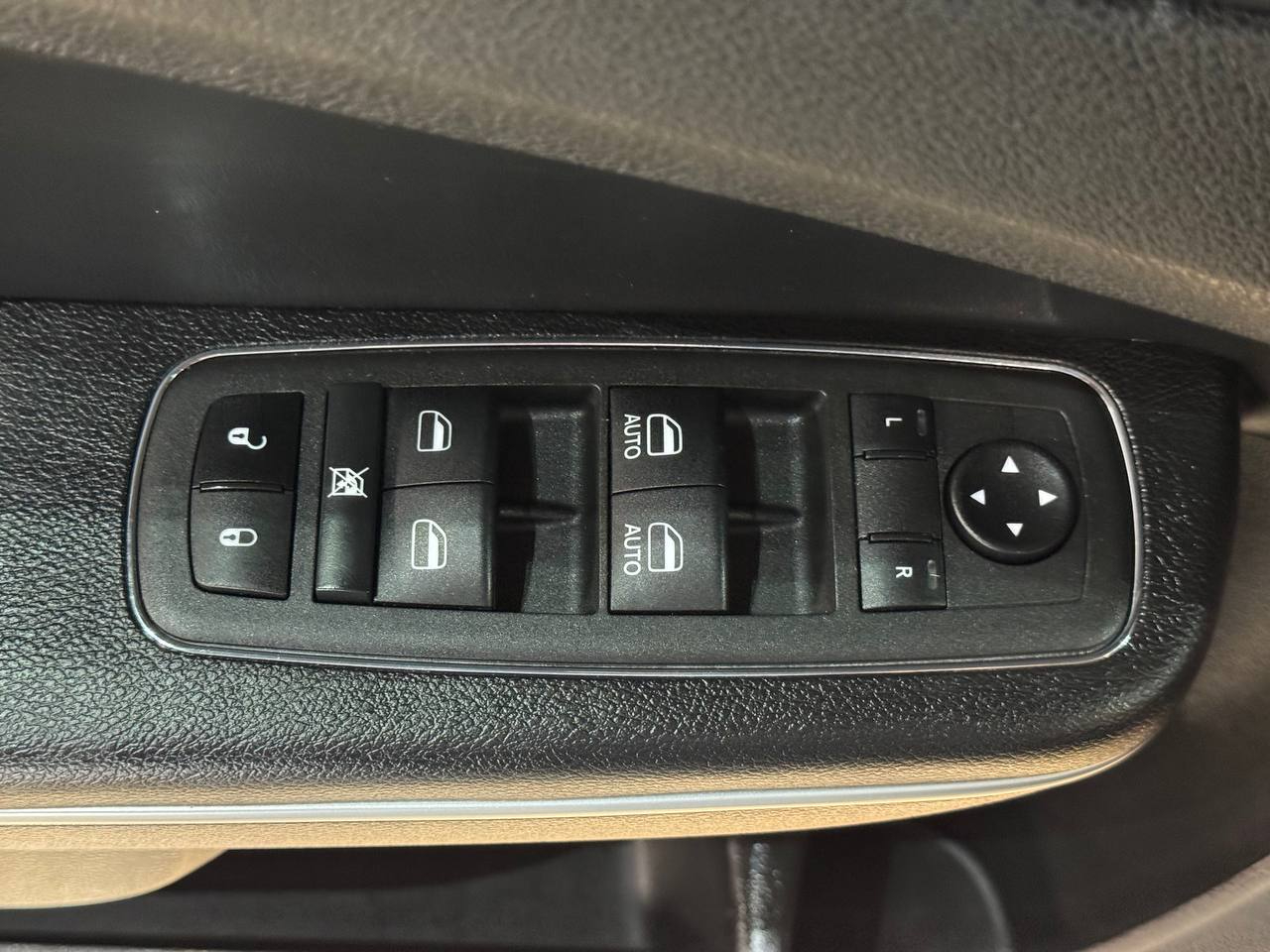 Chrysler 300 Touring RWD 2022