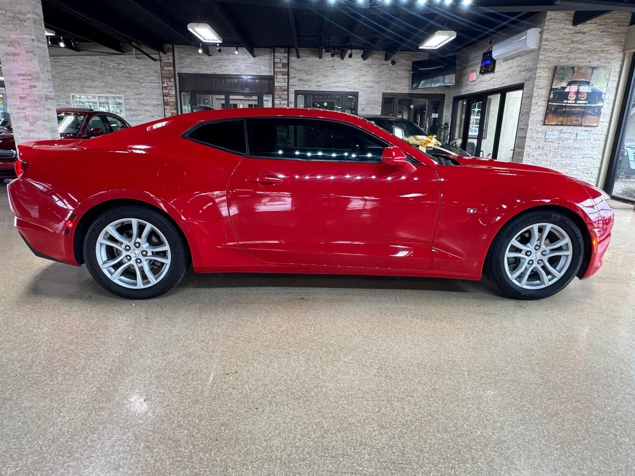 Chevrolet Camaro 2dr Cpe 1LS 2020