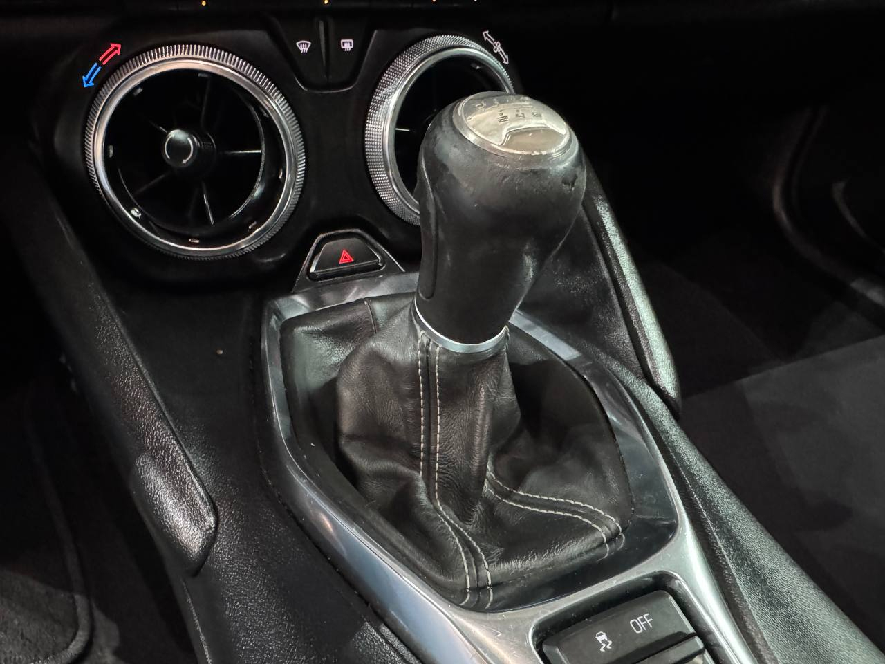 Chevrolet Camaro 2dr Cpe 1LS 2020