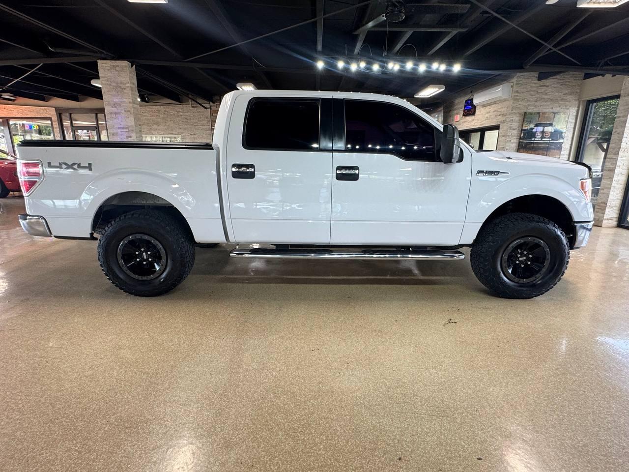 Ford F-150 4WD SuperCrew 145" XL 2014