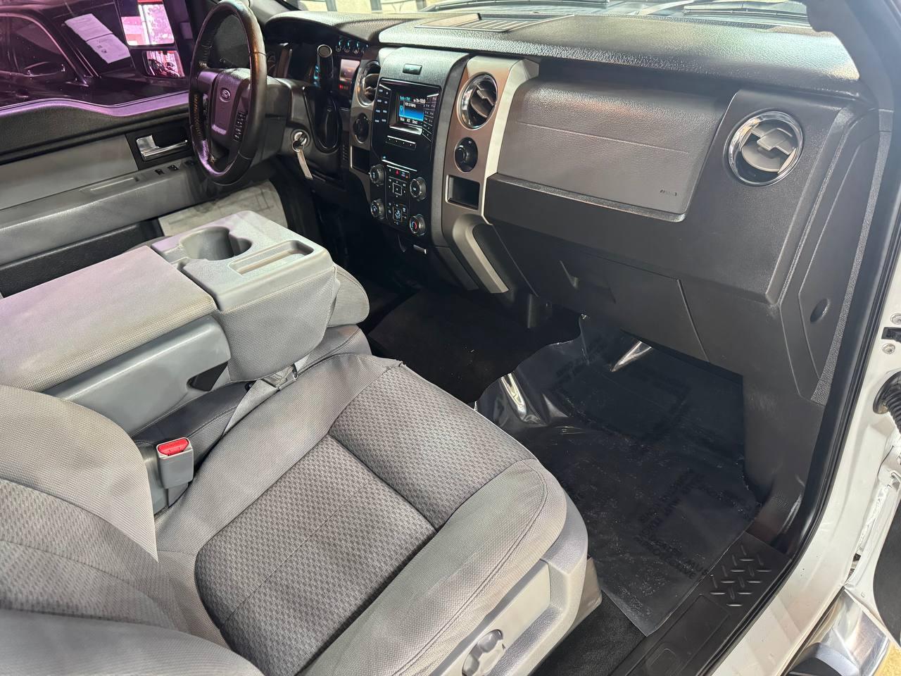 Ford F-150 4WD SuperCrew 145" XL 2014