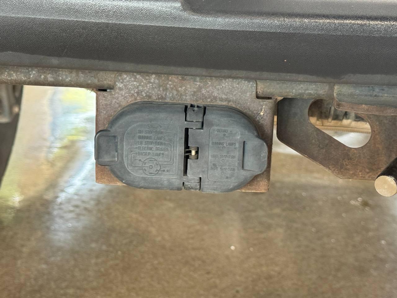 Ford F-150 4WD SuperCrew 145" XL 2014