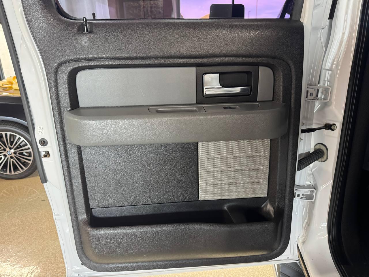 Ford F-150 4WD SuperCrew 145" XL 2014