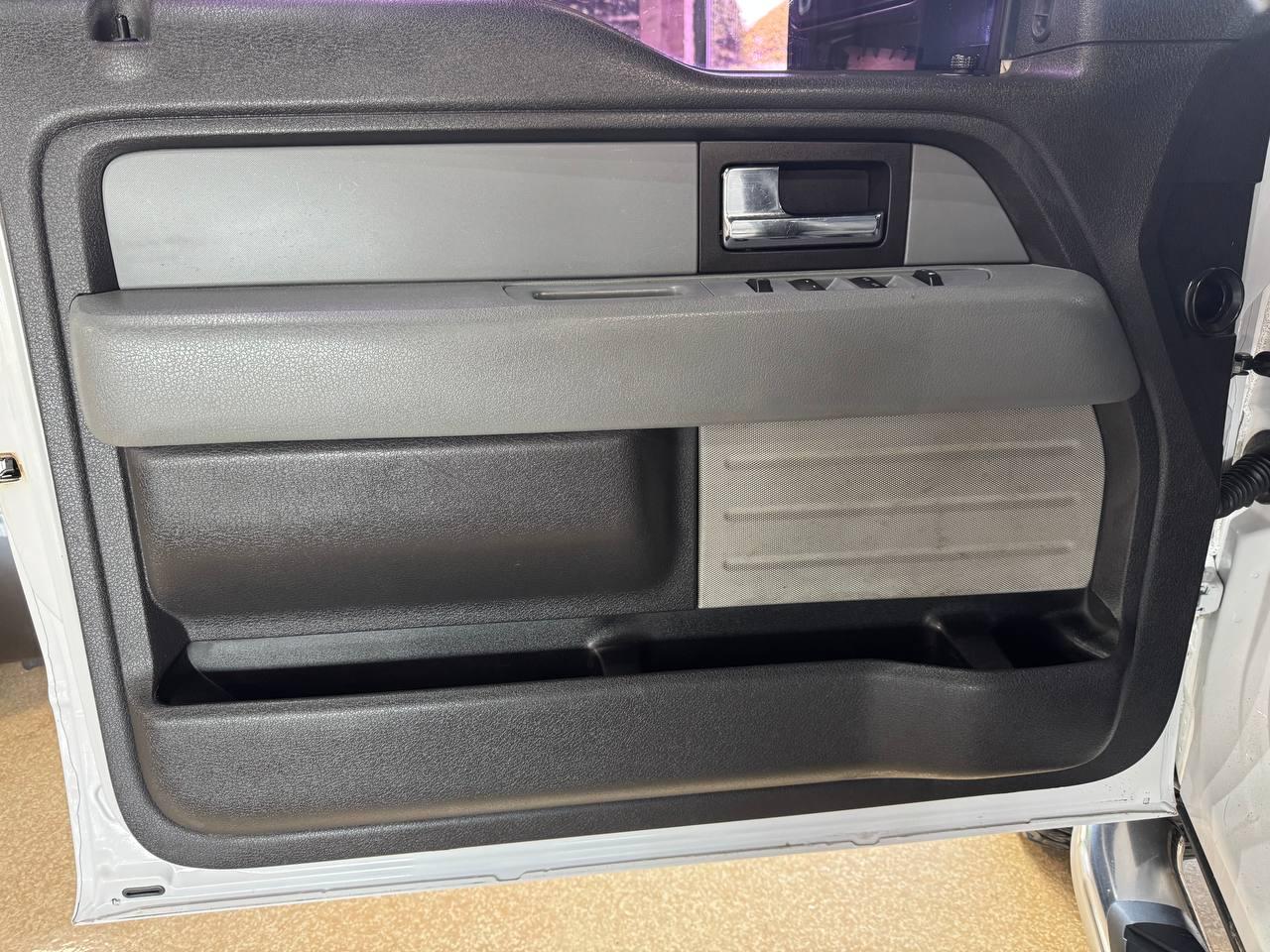 Ford F-150 4WD SuperCrew 145" XL 2014