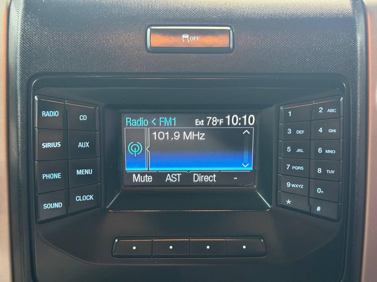 Ford F-150 4WD SuperCrew 145" XL 2014