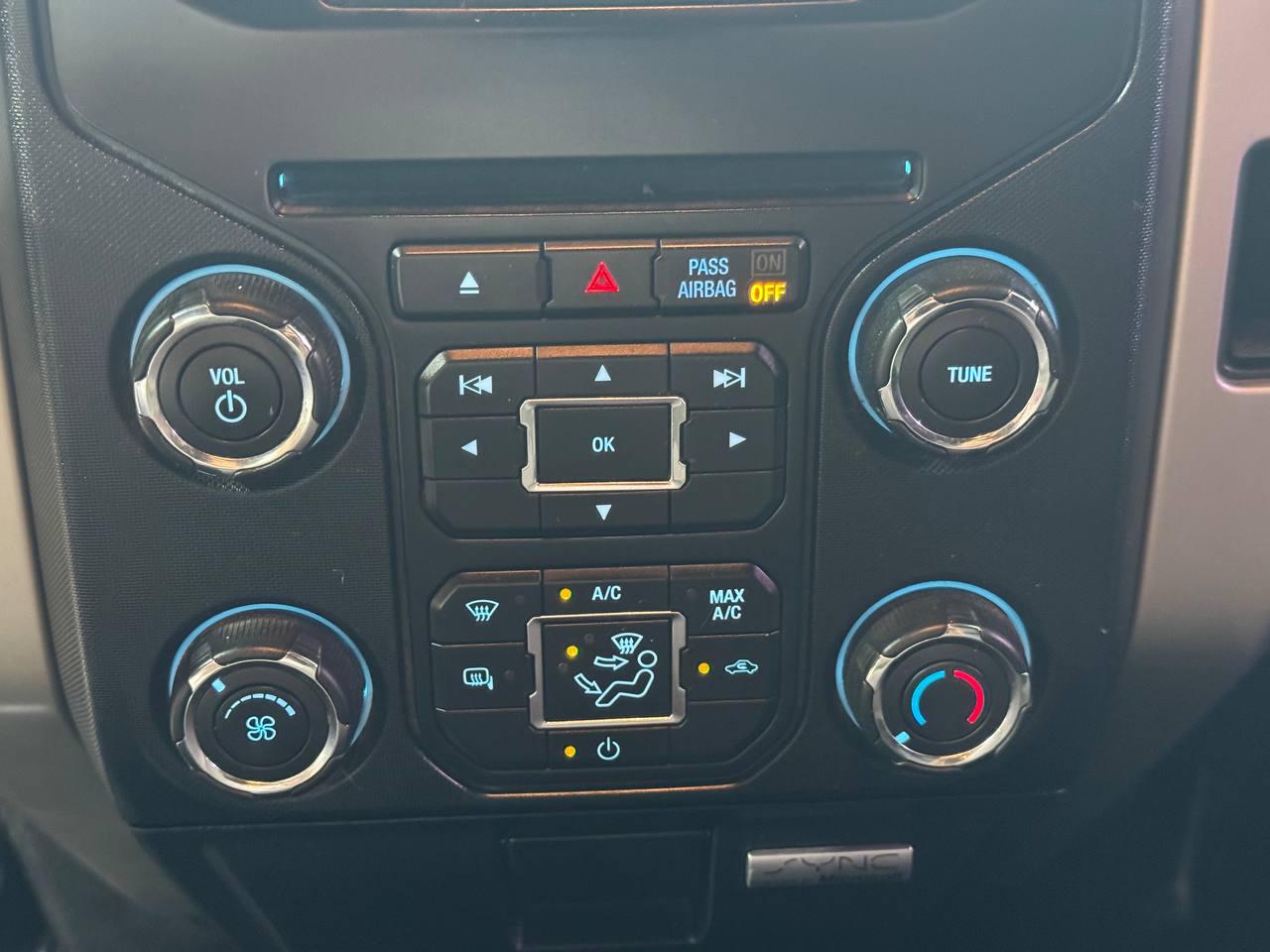Ford F-150 4WD SuperCrew 145" XL 2014
