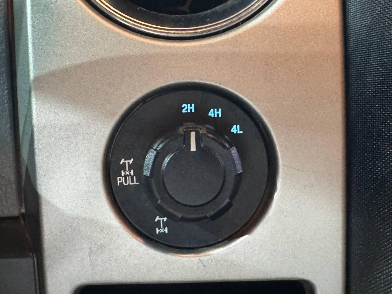 Ford F-150 4WD SuperCrew 145" XL 2014