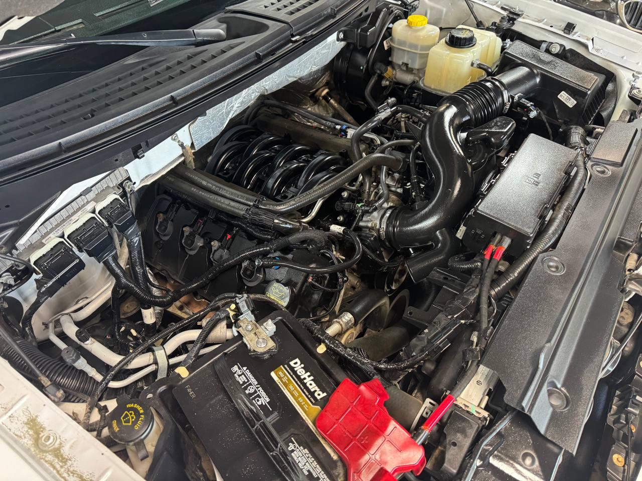 Ford F-150 4WD SuperCrew 145" XL 2014