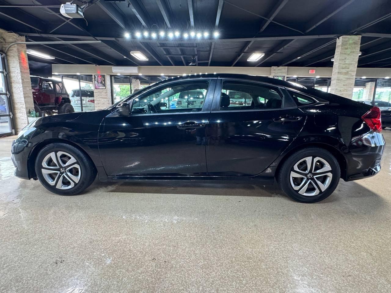 Honda Civic Sedan 4dr CVT LX 2016