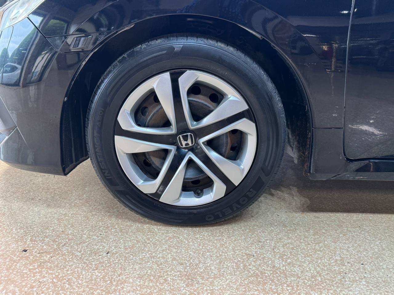 Honda Civic Sedan 4dr CVT LX 2016