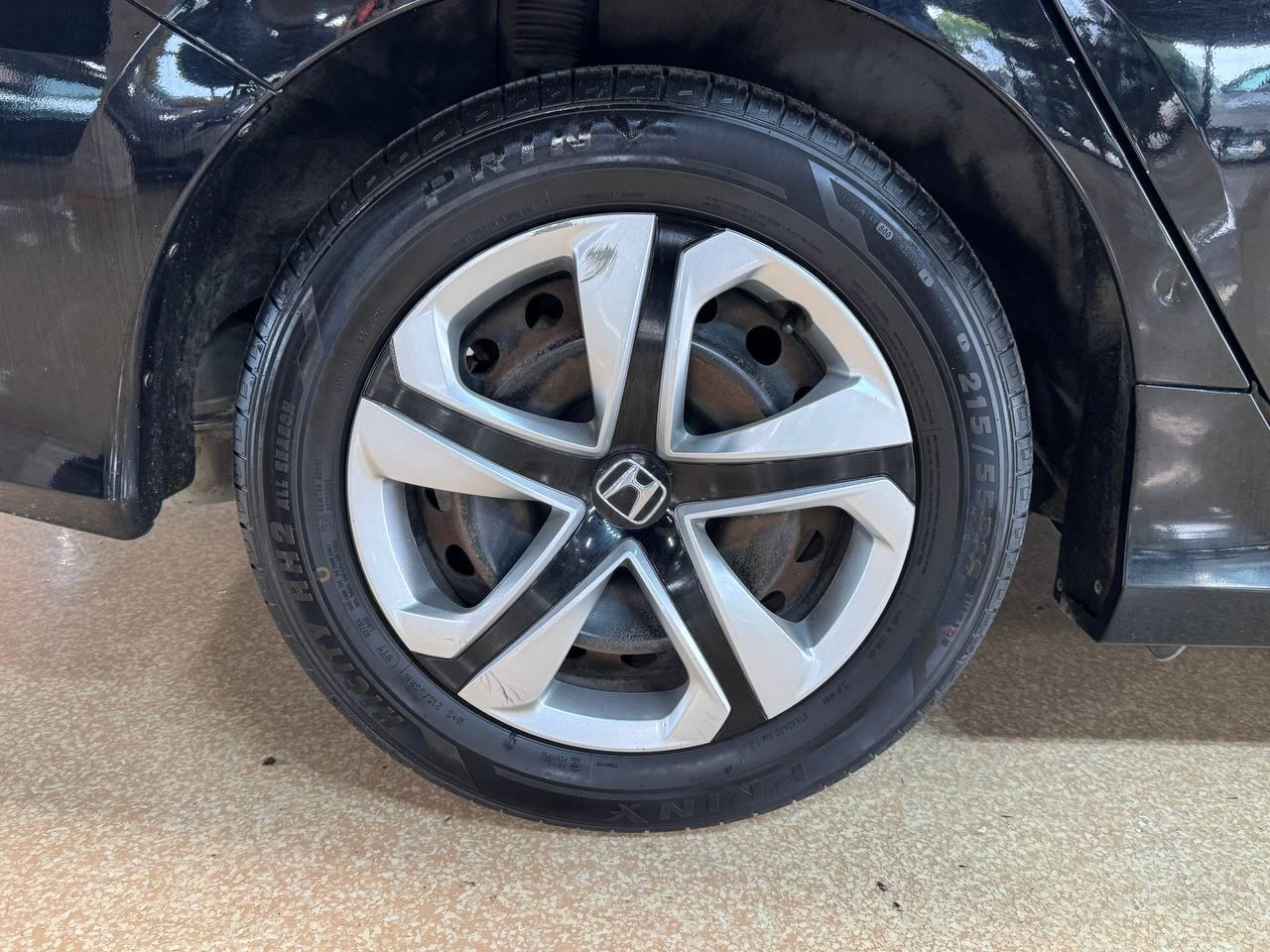Honda Civic Sedan 4dr CVT LX 2016