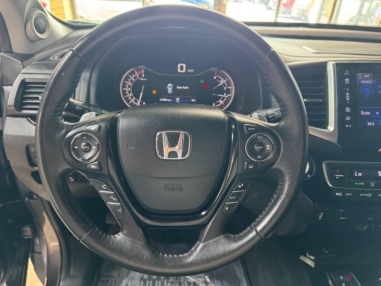 Honda Pilot Touring AWD 2017