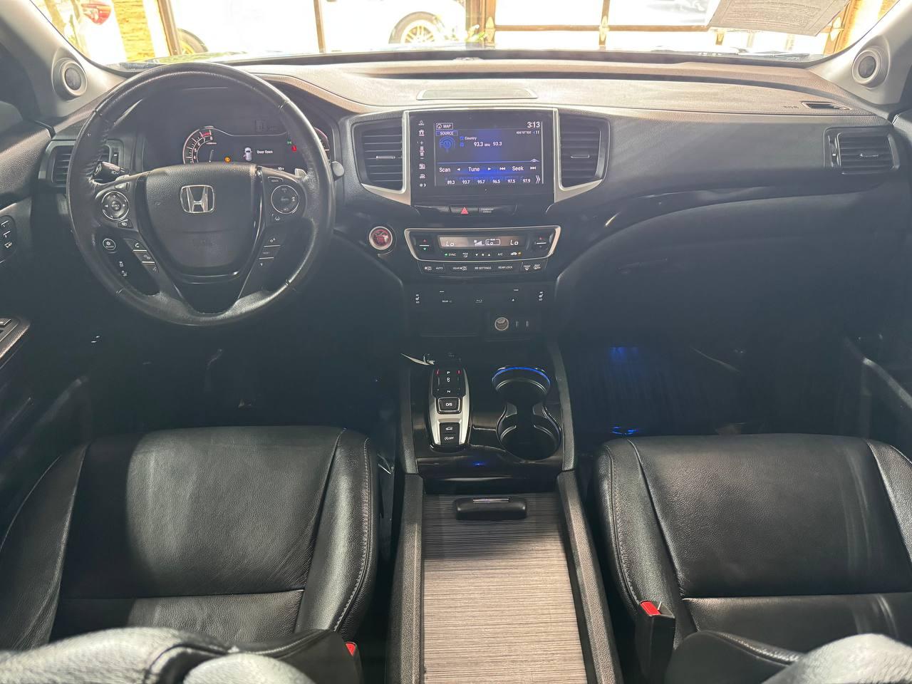 Honda Pilot Touring AWD 2017