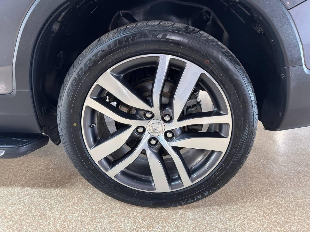 Honda Pilot Touring AWD 2017