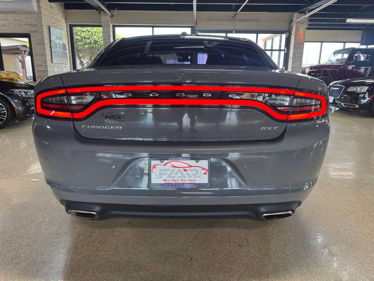 Dodge Charger SXT RWD 2018
