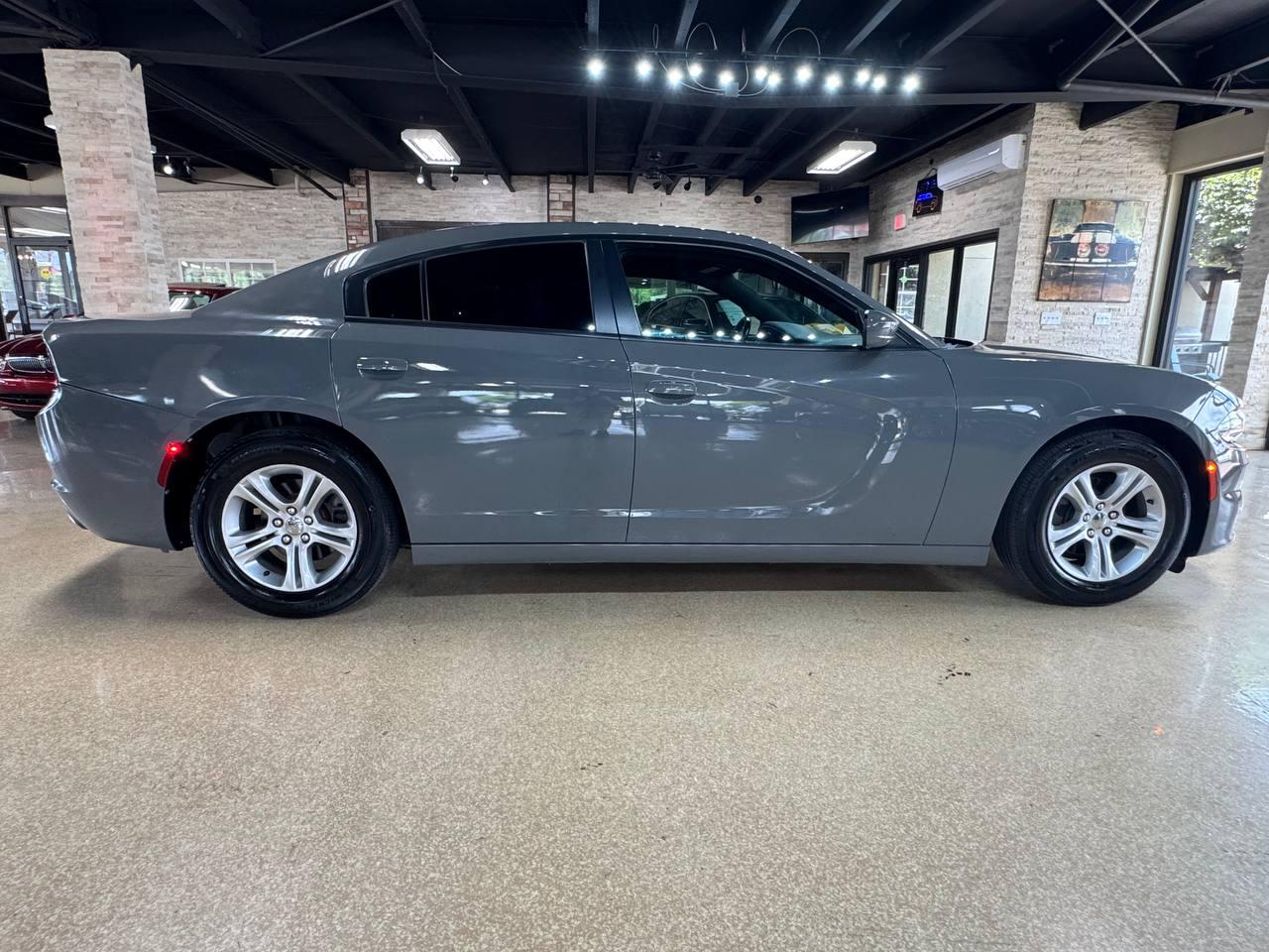 Dodge Charger SXT RWD 2018