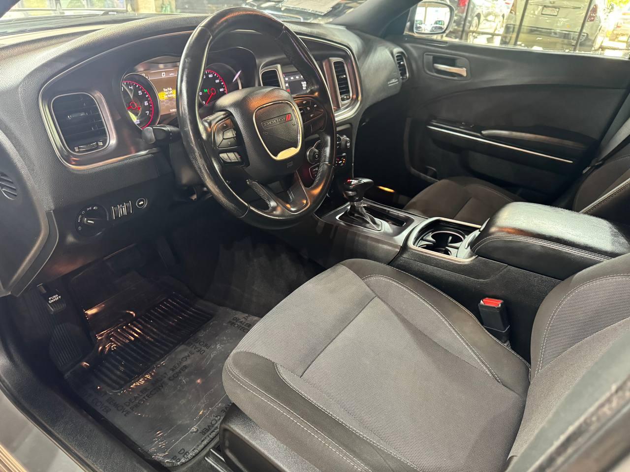 Dodge Charger SXT RWD 2018