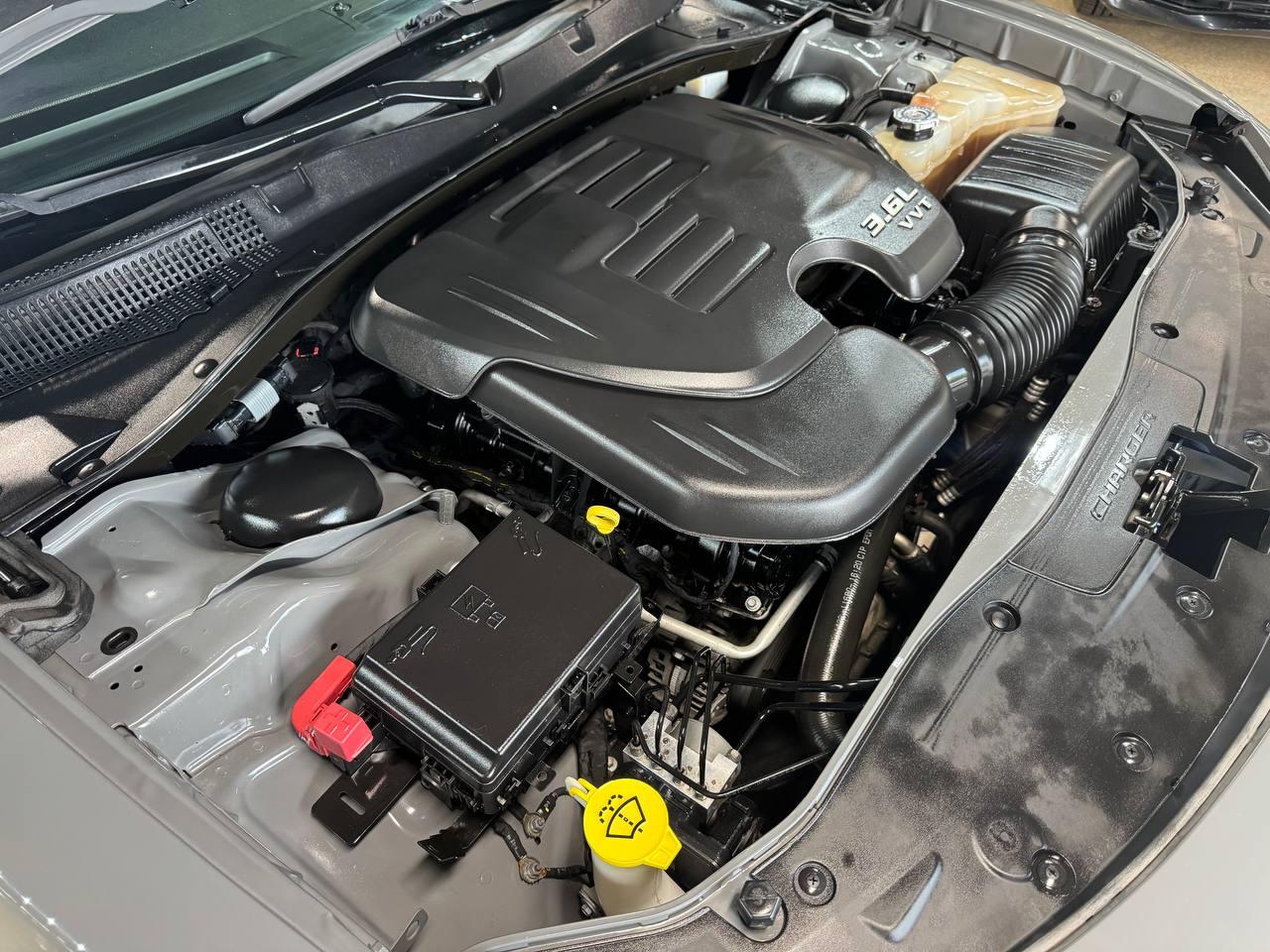Dodge Charger SXT RWD 2018