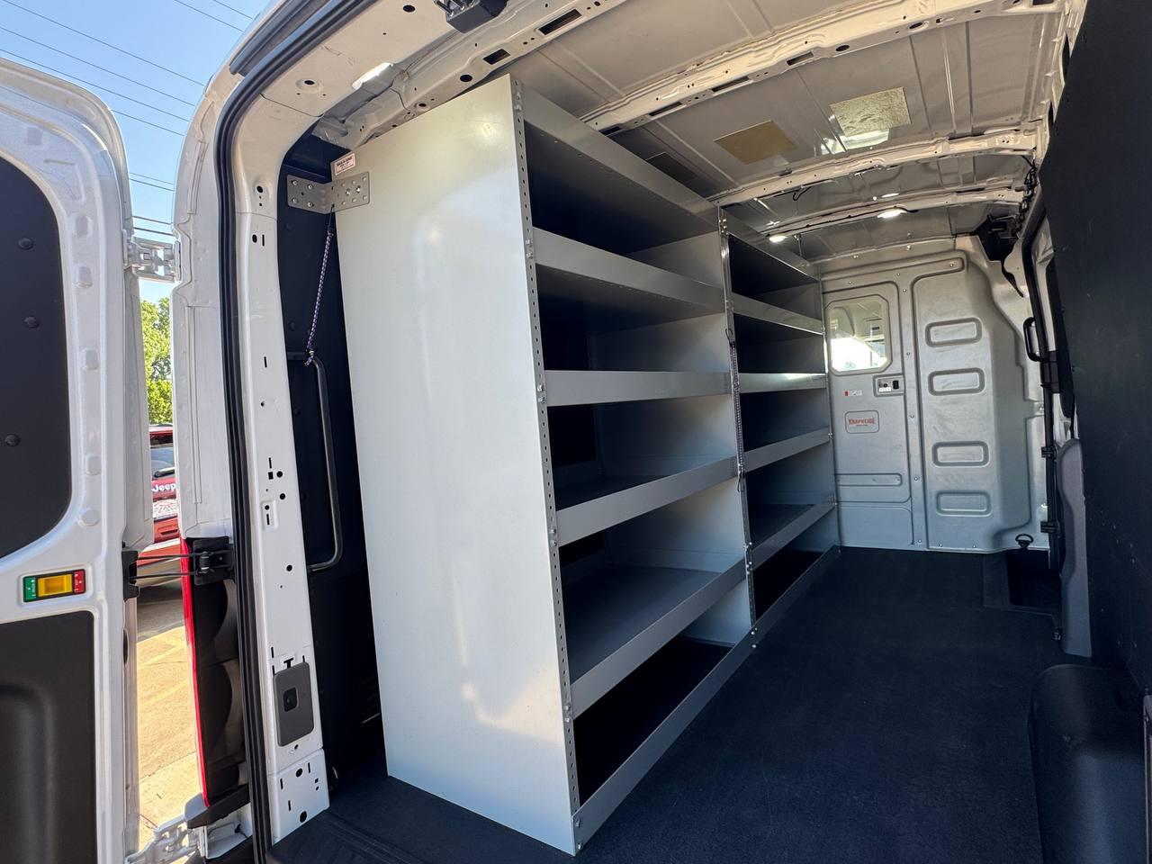 Ford E-Transit Cargo Van T-350 130" Med Rf 9500 GVWR RWD 2022