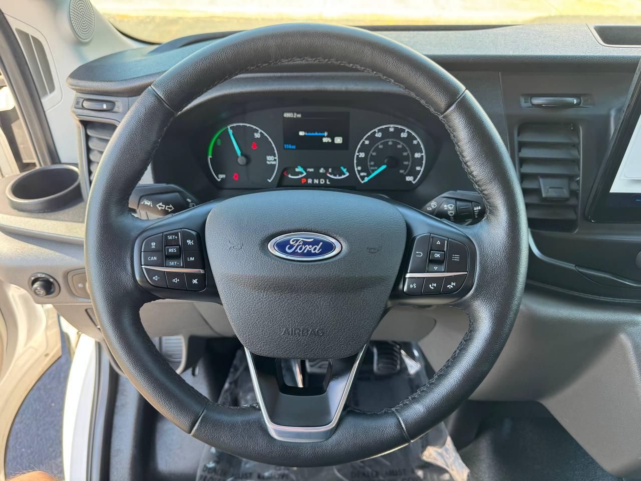 Ford E-Transit Cargo Van T-350 130" Med Rf 9500 GVWR RWD 2022