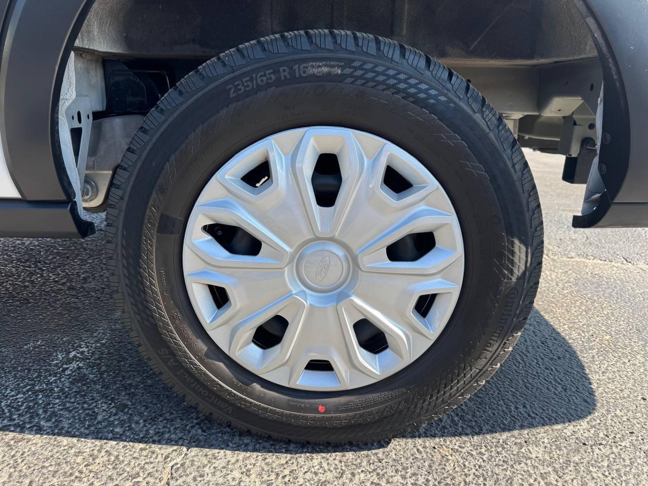 Ford E-Transit Cargo Van T-350 130" Med Rf 9500 GVWR RWD 2022
