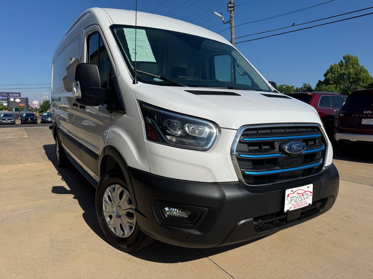 2022 Ford E-Transit Cargo Van T-350 130" Med Rf 9500 GVWR RWD