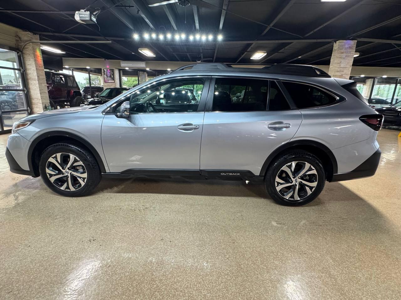 Subaru Outback Limited CVT 2022
