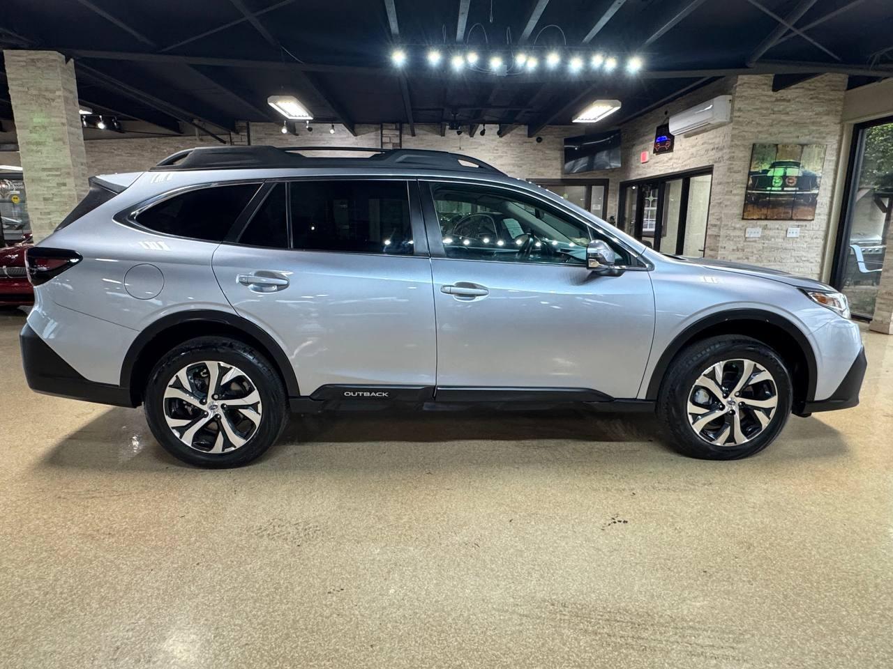 Subaru Outback Limited CVT 2022