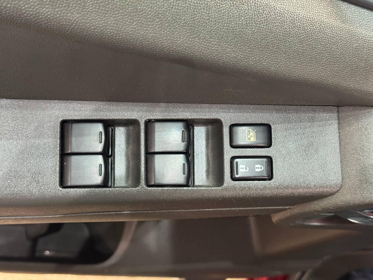 Nissan Xterra 4WD 4dr Auto Pro-4X 2014