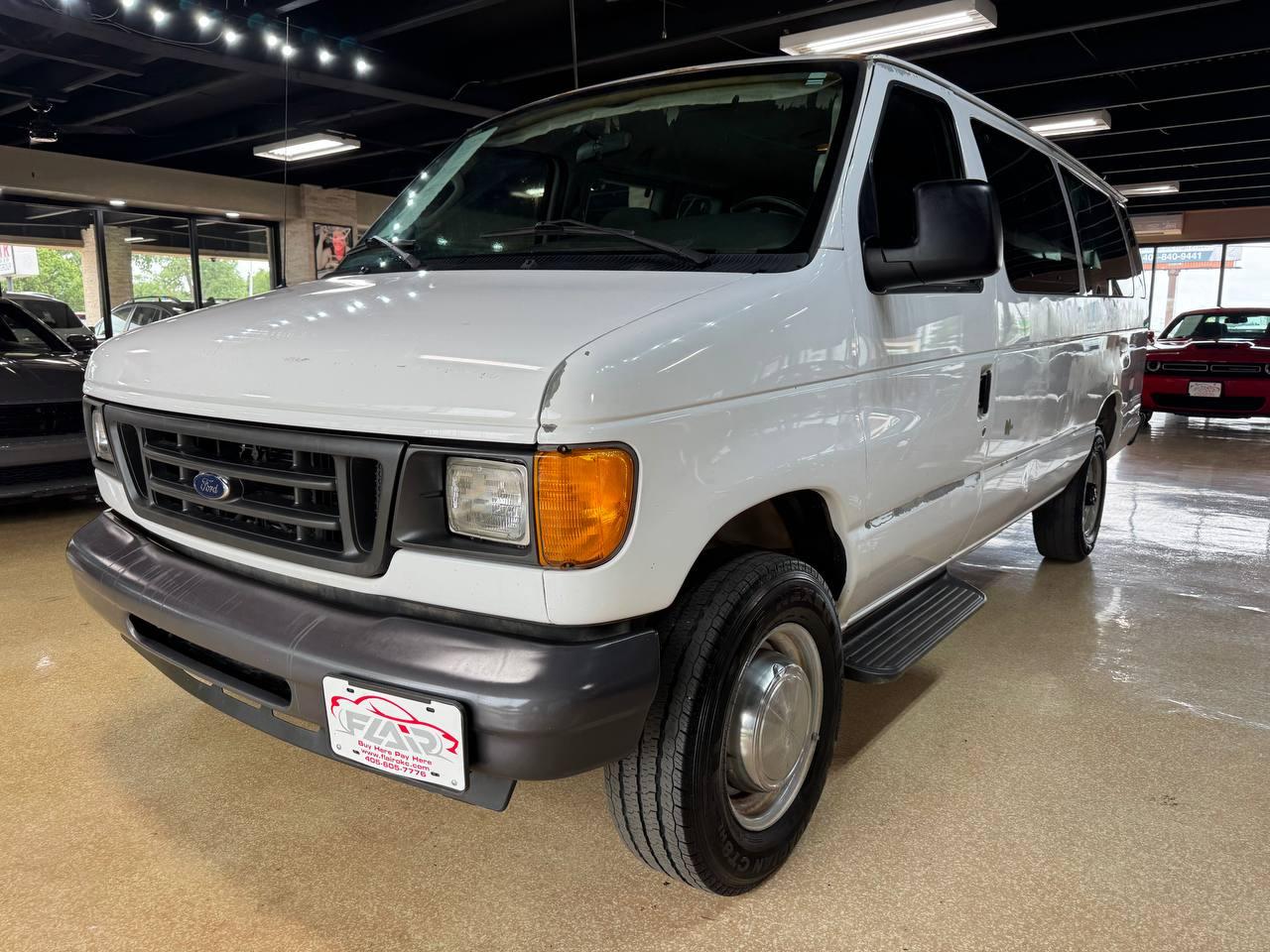 Ford Econoline Wagon E-350 Super Ext XL 2006