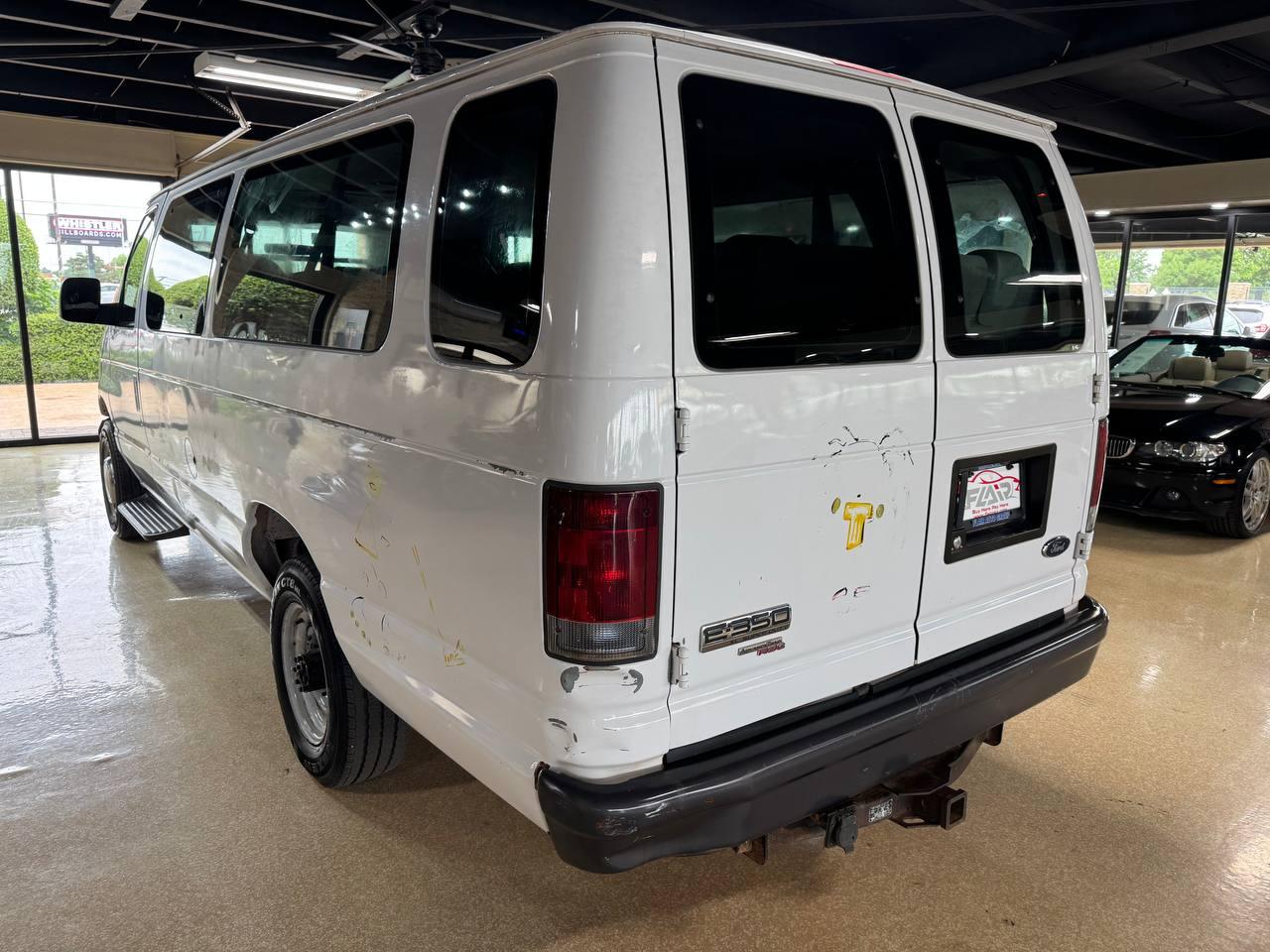 Ford Econoline Wagon E-350 Super Ext XL 2006