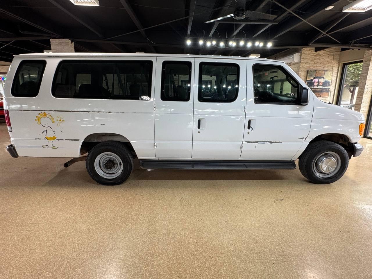 Ford Econoline Wagon E-350 Super Ext XL 2006