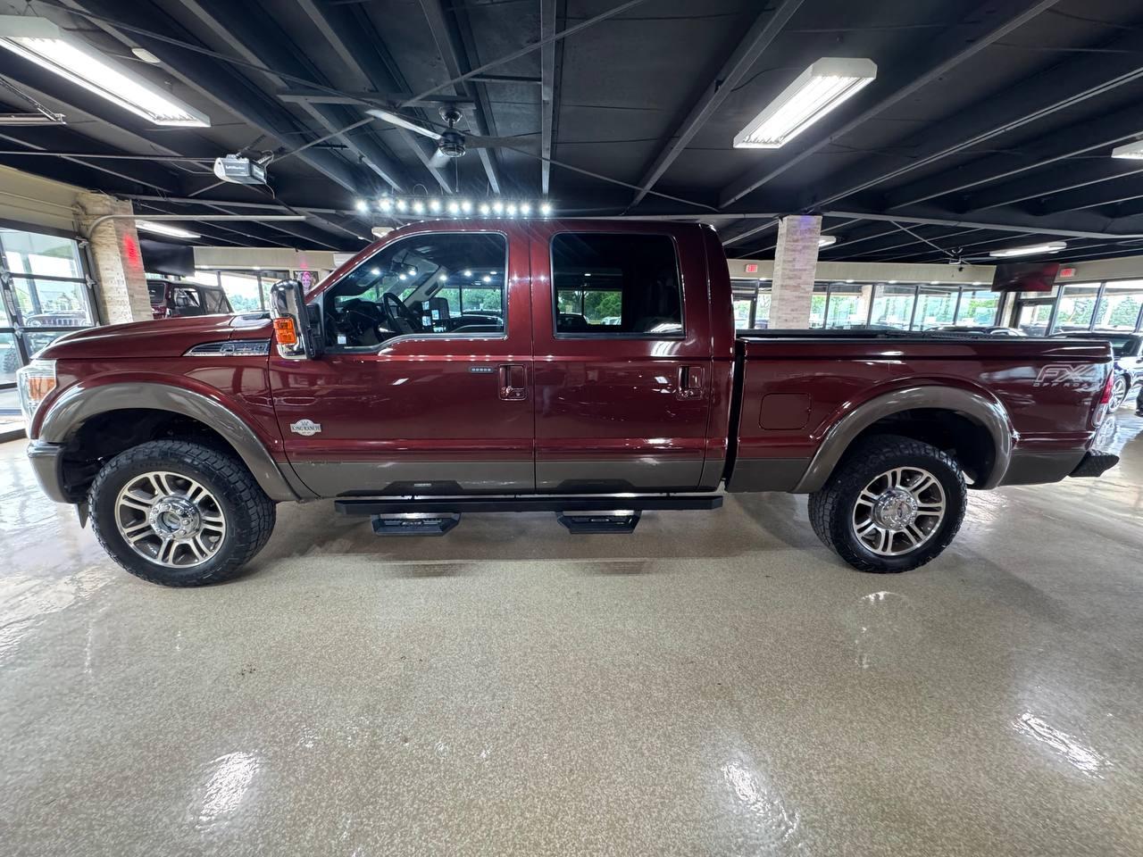 Ford Super Duty F-250 SRW 4WD Crew Cab 172" Platinum 2016