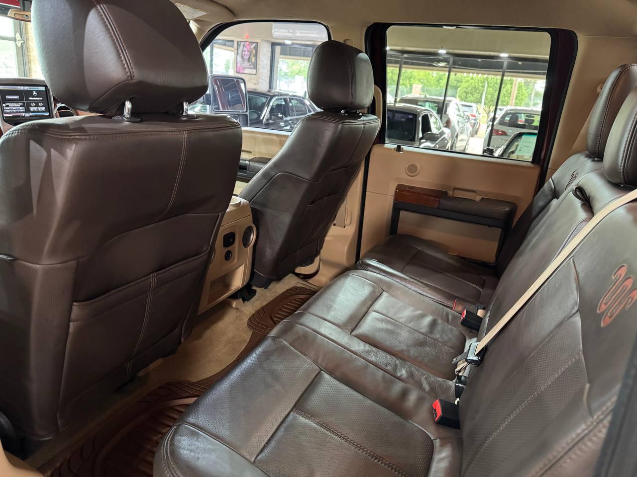 Ford Super Duty F-250 SRW 4WD Crew Cab 172" Platinum 2016