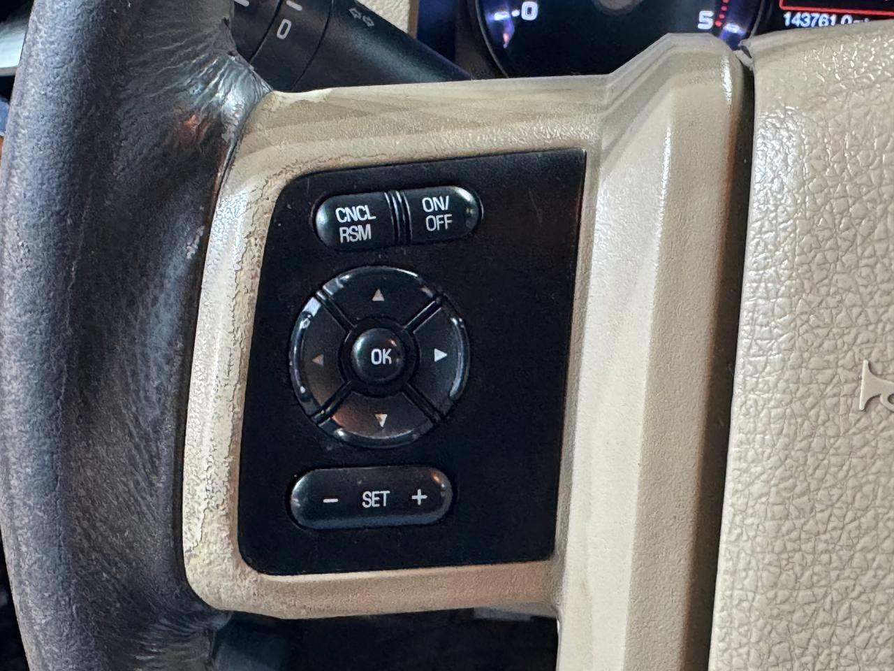 Ford Super Duty F-250 SRW 4WD Crew Cab 172" Platinum 2016