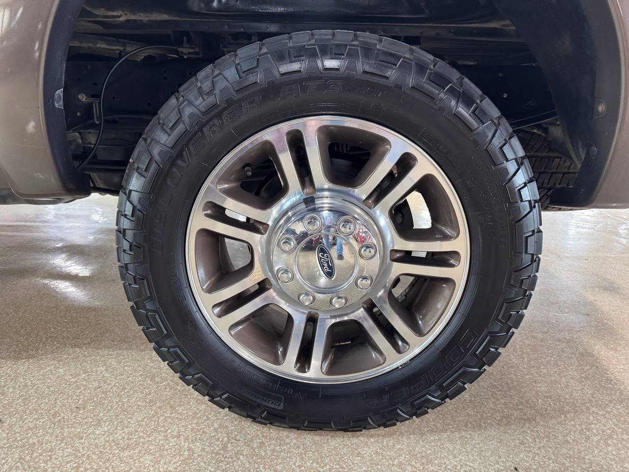 Ford Super Duty F-250 SRW 4WD Crew Cab 172" Platinum 2016