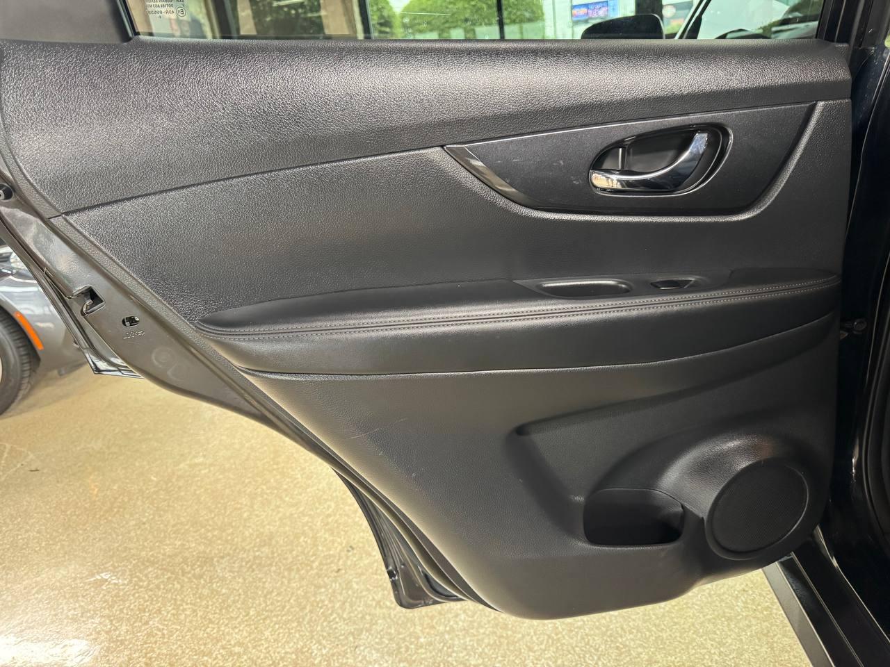 Nissan Rogue AWD SV 2017