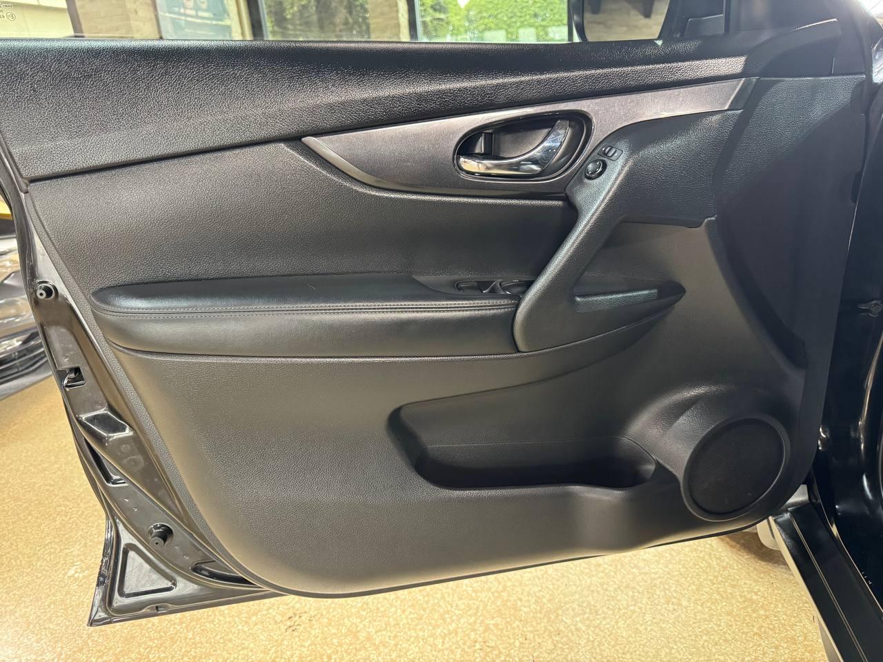Nissan Rogue AWD SV 2017