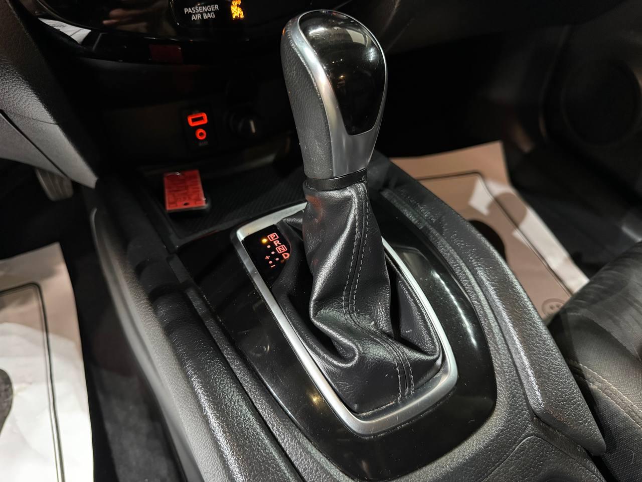 Nissan Rogue AWD SV 2017