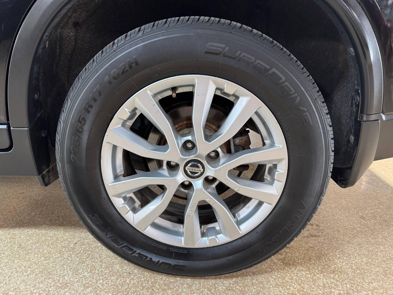 Nissan Rogue AWD SV 2017