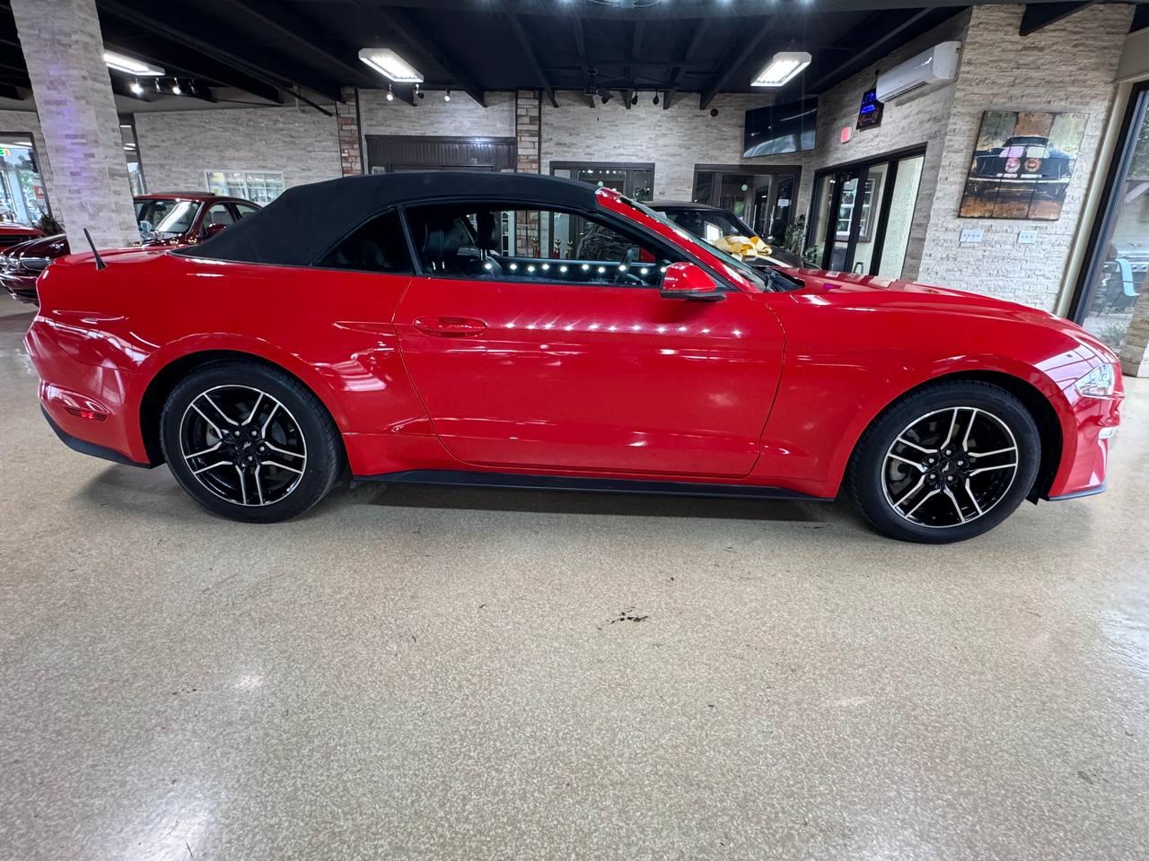 Ford Mustang EcoBoost Premium Convertible 2018
