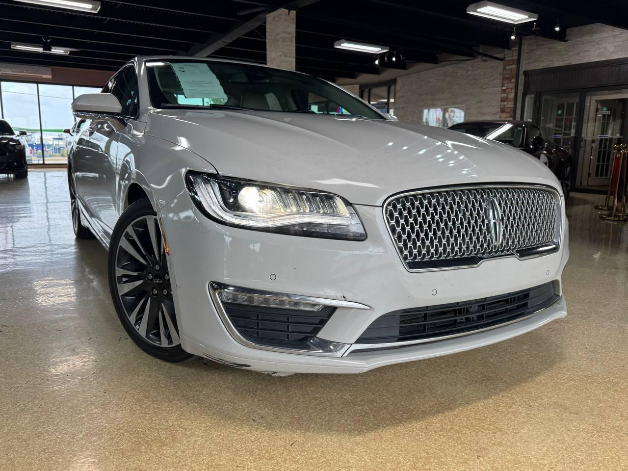 2019 Lincoln MKZ Reserve II FWD's photo