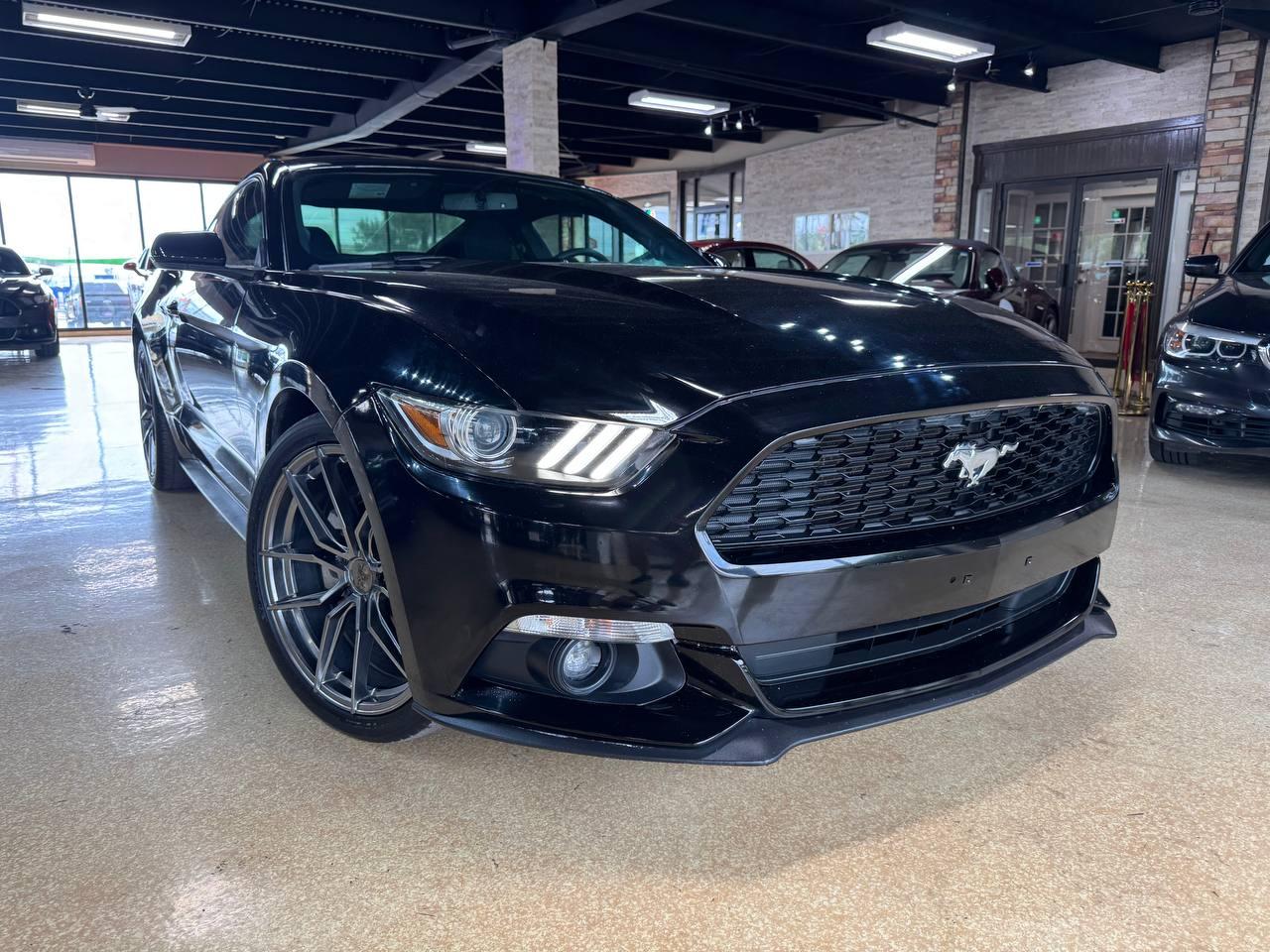 Ford Mustang 2dr Fastback V6 2015