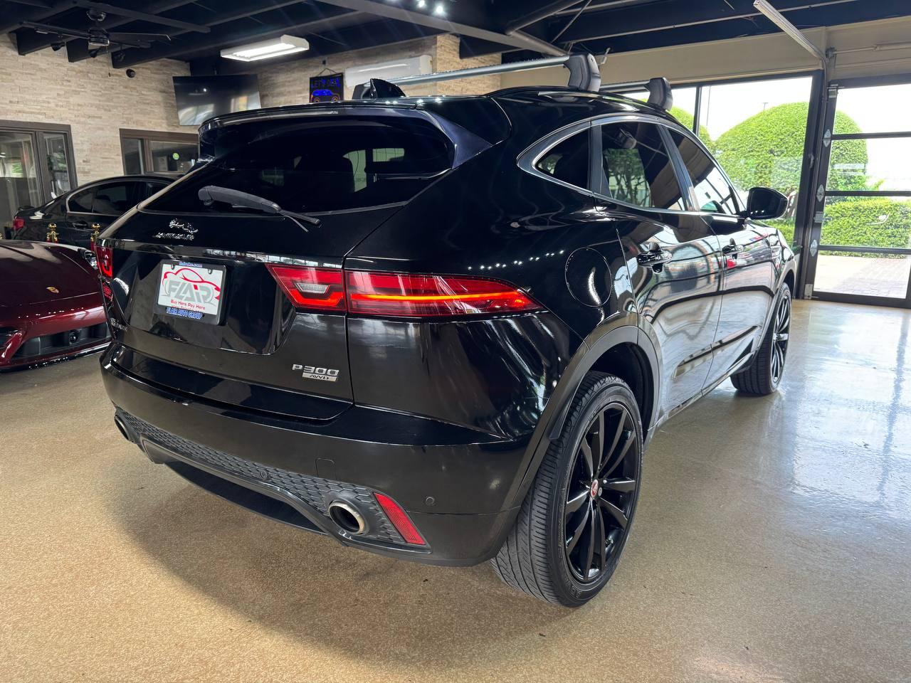 Jaguar E-Pace P300 AWD R-Dynamic HSE 2018