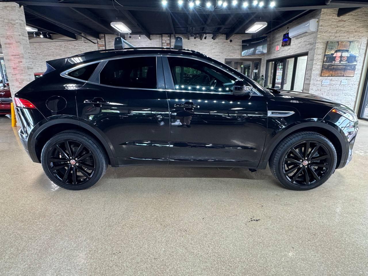 Jaguar E-Pace P300 AWD R-Dynamic HSE 2018