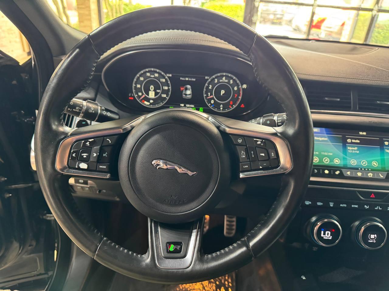 Jaguar E-Pace P300 AWD R-Dynamic HSE 2018